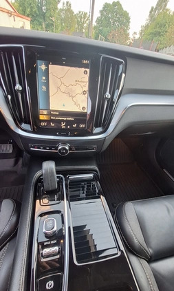 Volvo V60 cena 129900 przebieg: 80200, rok produkcji 2020 z Kraków małe 301